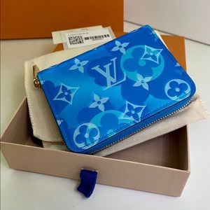 💘 RARE Limited Edition LV Zippy Valentine’s Day